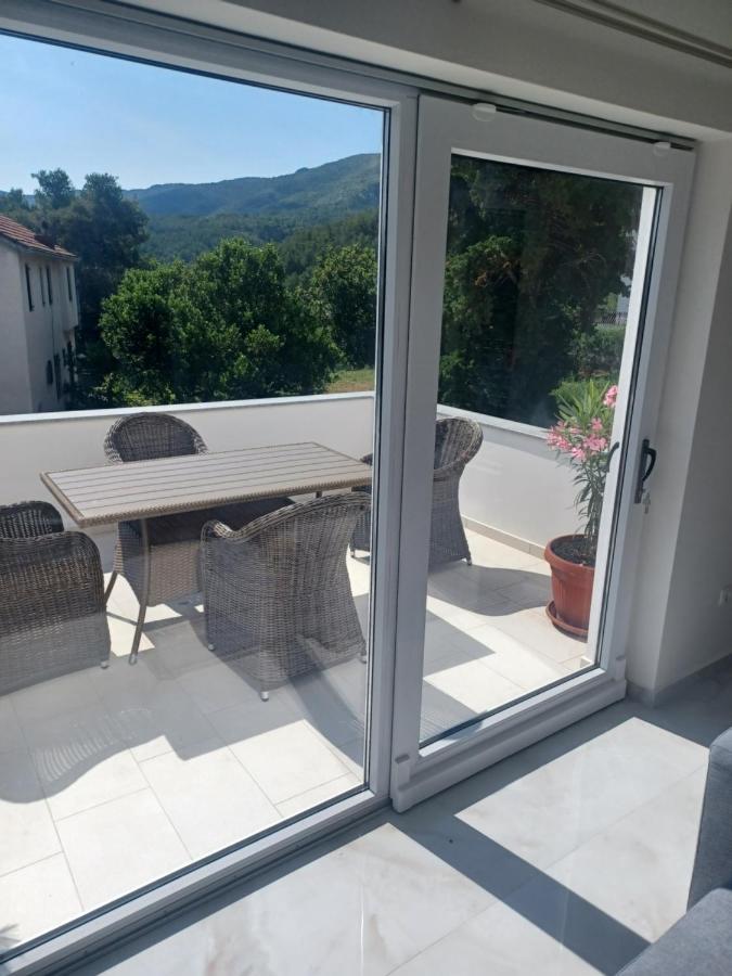 Apartmani Miletic Jelsa  Exteriér fotografie
